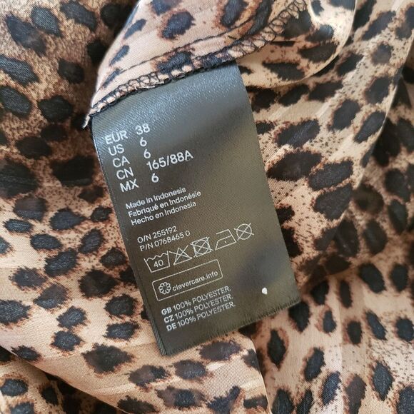 H&M Animal Print High Neck Semi Sheer Long Sleeve Lightweight Blouse Top Size 6 - Picture 11 of 11